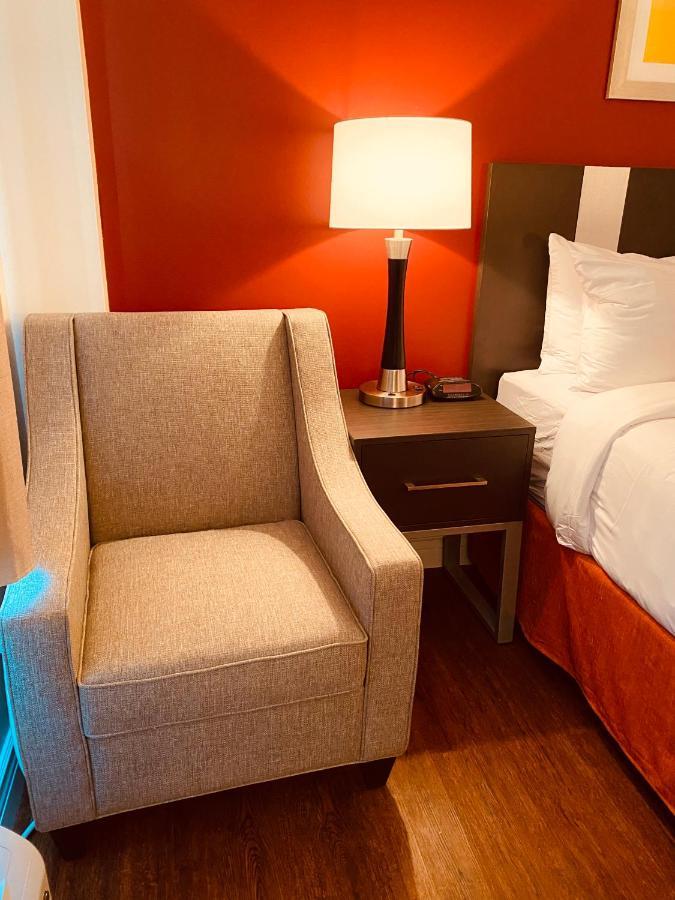 Surface Inn Brooklyn Нью-Йорк Экстерьер фото